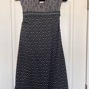 Athleta Santorini Patterned Halter Dress with Contrasting Waist Size Unknown